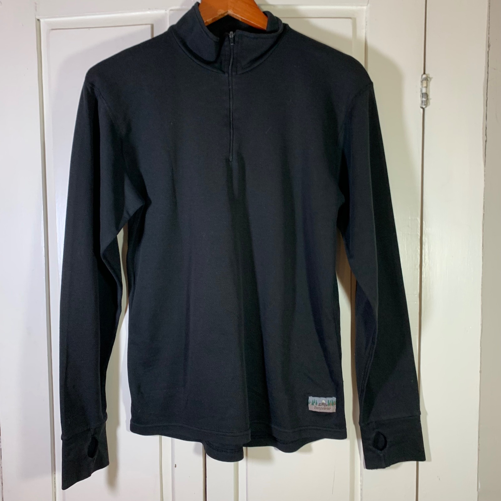 Ems Eastern Mountain Sports Bergelene Men M Black 1/4 Zip Thumbholes Hiking